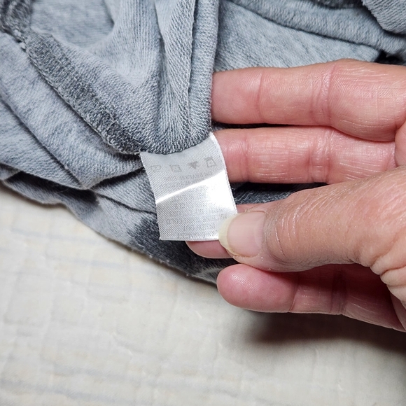 Almost Famous Womens Sz XL Gray Tank Top American Flag Lace Trim Southwestern - Picture 6 of 6